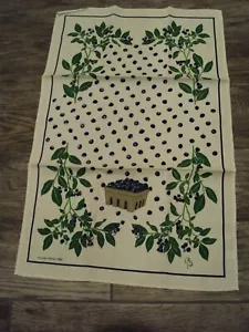 NEW Vintage 1984 Lillian Vernon Kitchen Dish Towels Blueberries 17 X 27 Cotton - Picture 1 of 5