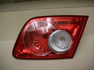 MAZDA 6 03 04 05 INNER TAIL LIGHT ORIGNAL RH FACTORY OEM W FREE SHIPPING ! - Picture 1 of 2