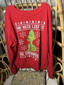 Women's 2017 The Grinch Red Sweatshirt - M - Picture 1 of 8