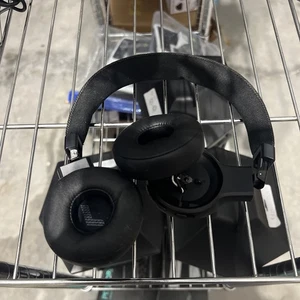 Auriculares intrauditivos JBL Live 675NC inalámbricos True Adaptive con cancelación de ruido Harmann - Imagen 1 de 3