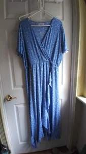 NORTHSTYLE Size L 100% Rayon dress New w/Tag $70 blue floral India - Picture 1 of 9