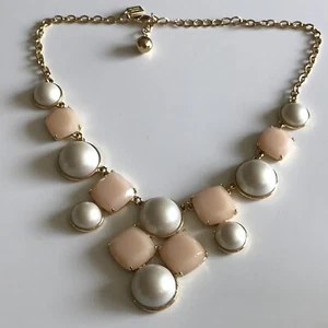 Collana Kate Spade rosa cuscino e perle bianche collana dichiarazione - Foto 1 di 6