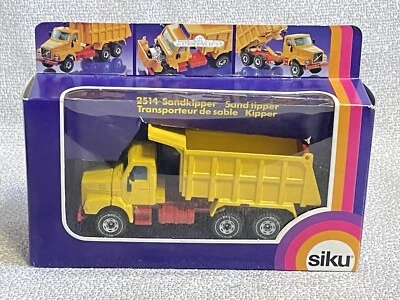 Siku 2514 Volvo N12 Intercooler Sandkipper Truck 1:55 Scale - Image 1 of 4