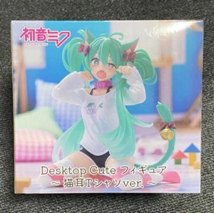 Hatsune Miku Desktop Cute figure with cat ears T shirt ver. TAITO Japan NEW - Picture 1 of 2