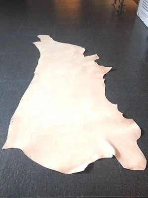 3/4oz. Cowhide Veg Tan Tooling Leather straps lining wallets 27 to 29sq/ft - Image 1 of 4