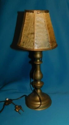 ANCIEN BOUGEOIR EN BRONZE CISELE ORIENTAL OTTOMAN . LAMPE CHEVET VESSIE DE PORC - Photo 1/4