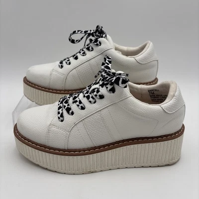 Zapatillas de plataforma Yellow Box para mujer talla 7M Marcell cuero blanco tacón de 2,4" usadas en excelente estado Foto 1 de 4