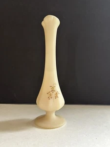 Fenton Custard Glass Bud Flower Vase Signed C. Gearhart 8" Tall 1950-60’s - Picture 1 of 21