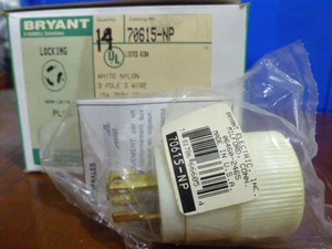BRYANT 70615NP ENCHUFE NUEVO EN CAJA - Picture 1 of 1