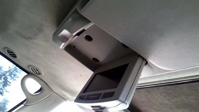 Info-GPS-TV Screen Entertainment System Opt U42 Fits 03-07 SIERRA DENALI - Image 1 of 4