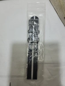 Original Luminox Dichtung 24 mm Ersatz Nylonband mit Schnalle passend für 3000 & 3950 - Bild 1 von 2