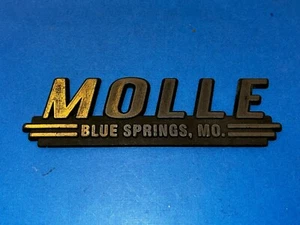 Molle Blue Spring MO Car Dealership Dealer Emblem Badge Logo Name - Imagen 1 de 6