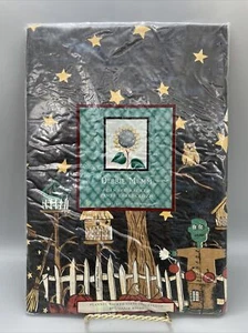 Debbie Mumm 60" Halloween Round Vinyl Tablecloth Frankie & Broomhilda NEW - Picture 1 of 3