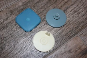 ¡Imanes de refrigerador Tupperware vintage con forma de tapas! ¡Lote de 3! FuN! - Imagen 1 de 2