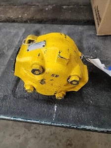 KOMATSU HYDRAULIC PUMP 2963822M New & Genuine (PD 35.84#) - Picture 1 of 7