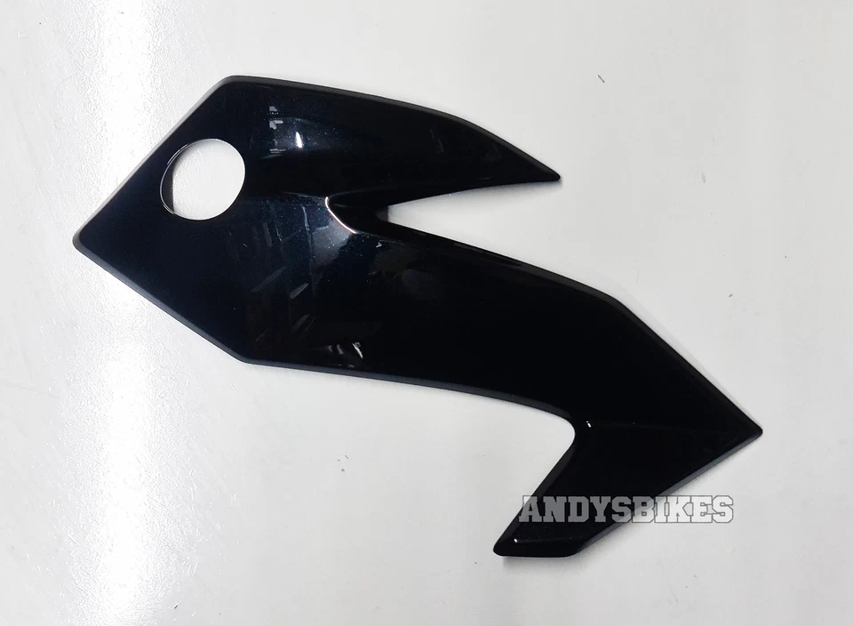 HONDA CB125F GLR125 CAPUCHA FARO MANO DERECHA PANEL LATERAL ÓNIX NEGRO (2015-2020) Foto 1 de 1