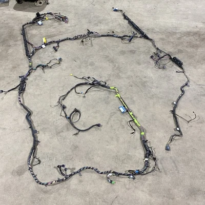 2007-2010 Chevy GMC Tahoe Yukon Denali Interior Floor Body Harness 15851932 - Image 1 of 4