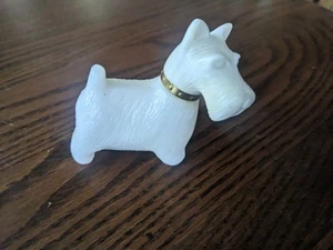 Vintage Avon Scottish Terrier Parfum Milchglas Flakon - Bild 1 von 5