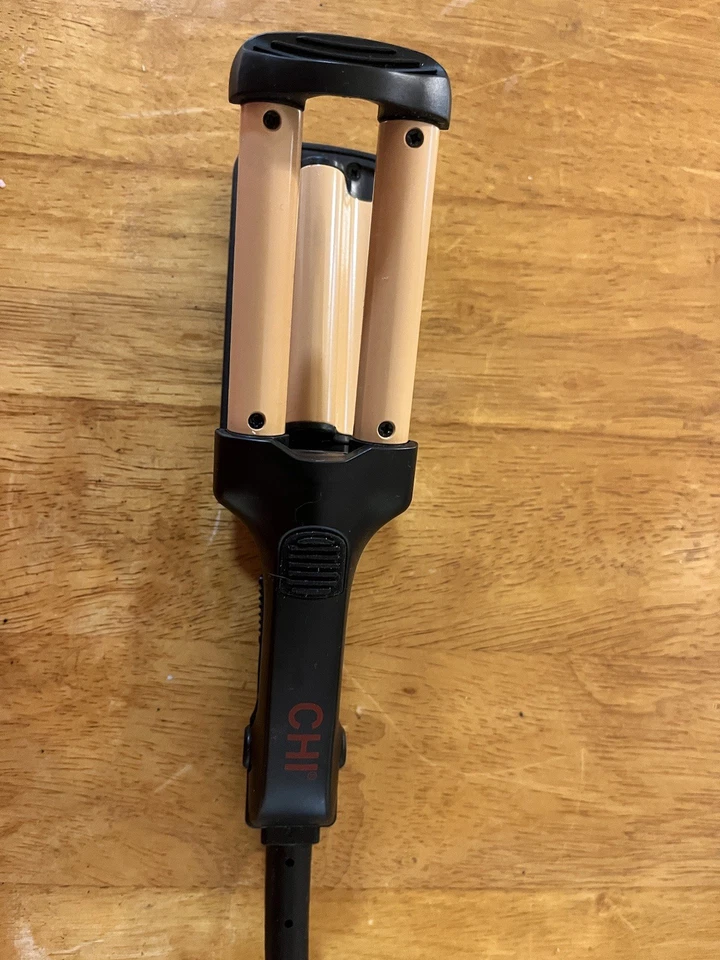 Mini herramienta de prensado/agitado de cabello Chi Foto 1 de 3