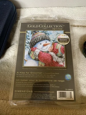 Dimensions Gold Petite Counted Cross Stitch Kit 6"X6"-A Kiss For Snowman (18 Cou - Image 1 of 4