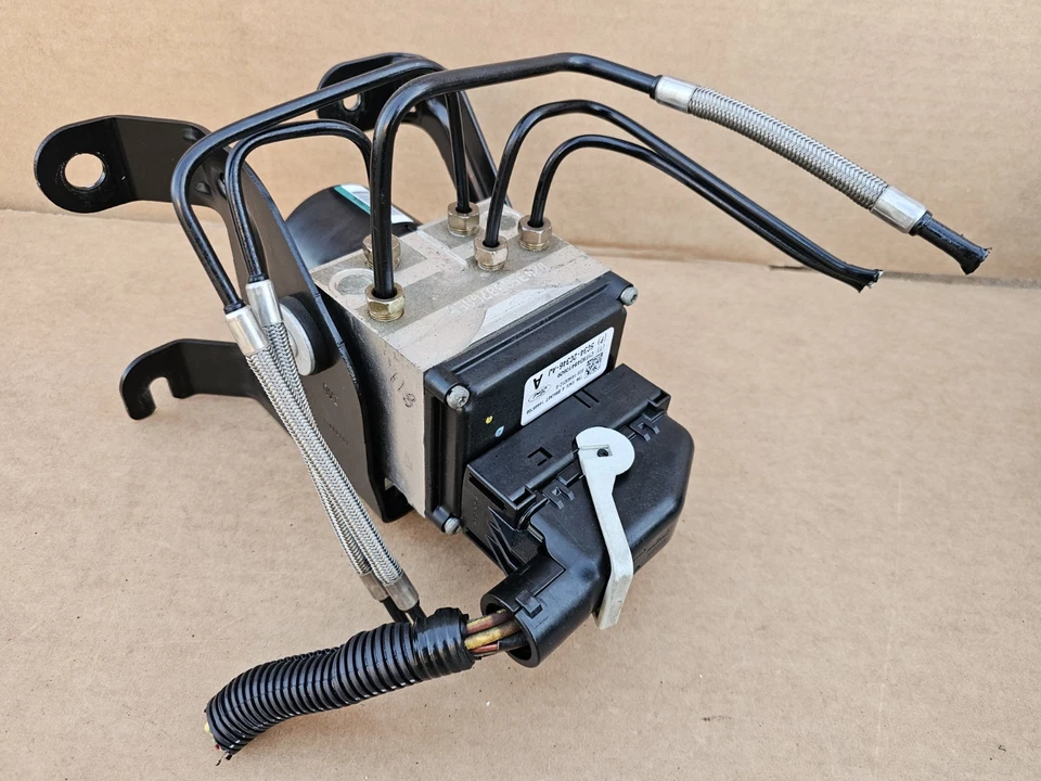 05 06 Ford F250 Super Duty 6.0L Anti Lock Brake ABS Pump Module 5C34-2C346-AJ - Image 1 of 4