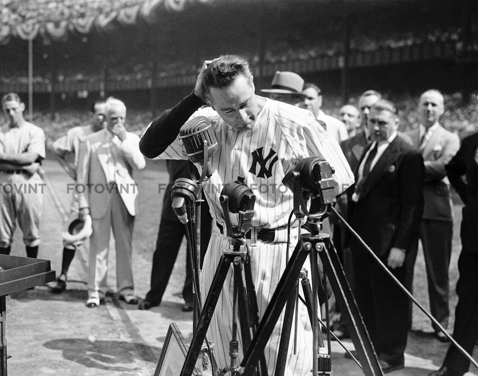 LOU GEHRIG YANKEE STADIUM Photo Picture LUCKIEST MAN ON EARTH Speech 8x10 11x14 - Image 1 of 1