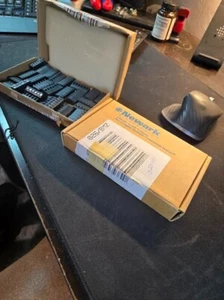 (40 STCK.) BEAU 88 880506 KLEMMENBLOCK SCHRAUBSTECKER 6 POSITION 300 V 10 A NEU 99 $ - Bild 1 von 4