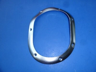 1964-1965-1966-1967 CHEVROLET CHEVELLE EL CAMINO 4 SPD SHIFT BOOT RETAINER-LOWER Foto 1 de 2