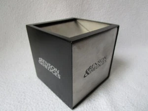 Benson&Hedges Sturm-Aschenbecher Würfel Edelstahl Kunststoff Werbe Ascher 9x9x9 - Picture 1 of 8