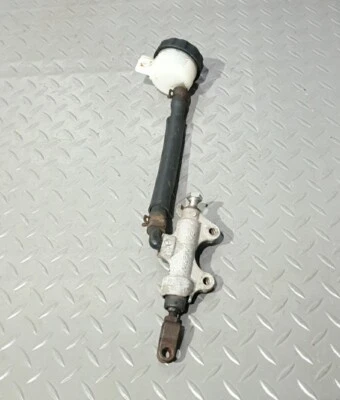 Cilindro maestro de freno trasero y depósito Nissin Kawasaki ZX6R F1 F2 F3 1995-1997 - Imagen 1 de 4