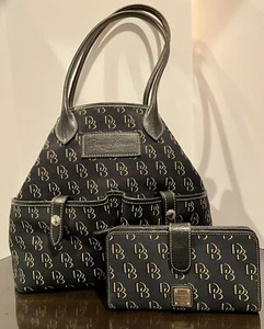 Dooney & Bourke Black W/ Gold Shadow DB Signature Logo Small Shopper + Wallet - Picture 1 of 9