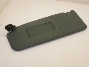 Audi A6 C5 Allroad ns pasajero izquierdo visera solar verde helecho 4B0857551 - Imagen 1 de 9