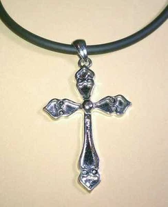 NEU ECHT LEDER MAGNET KREUZ MAGNETVERSCHLUSS VERSCHLUSS ANHÄNGER HALSKETTE - Bild 1 von 1