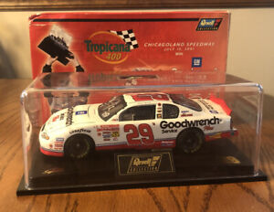 Revell Collection 1:24 Kevin Harvick #29 Tropicana 400, GM , 2001 AUTOGRAPHED!!!