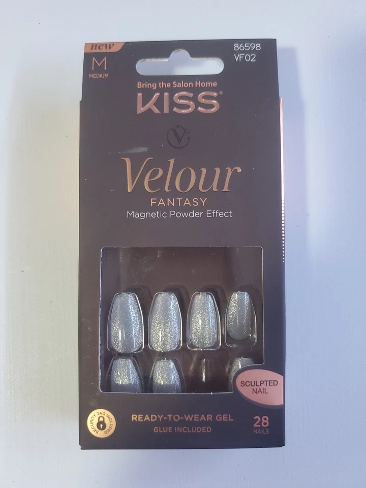 Kiss Velour Fantasy Nails 28 Count Medium Silver VF02