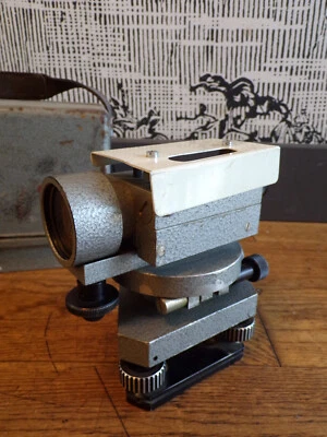 ANCIEN-NIVEAU de Géomètre-SLOM-avec étui métal-théodolite - Photo 1/4