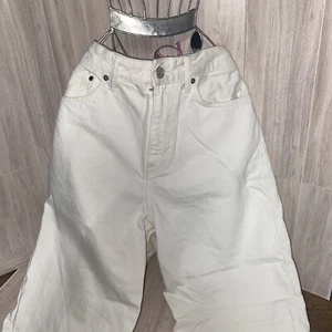 H&M Loose Fit Coupe Ample 32/32 White Jeans 90’s Styles - Picture 1 of 8