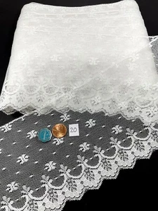 10 yards of beautiful NEW white polyester 5" wide scalloped lace trim. LOT - Picture 1 of 2