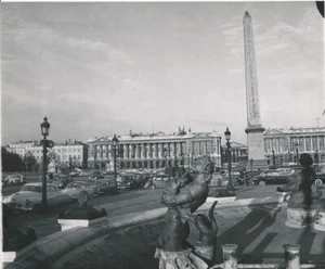 PARIS c. 1950 - Place de la Concorde Automobiles - DIV 402 - Picture 1 of 2