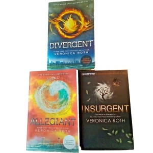 Divergent Series Lot of 3 Paperback Books Veronica Roth - Imagen 1 de 10