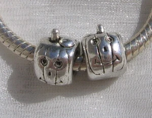 LOT 2 CHARMS PERLES ANNEAUX CITROUILLE HELLOWEEN METAL ARGENTE SERPENT *E218 - Picture 1 of 1