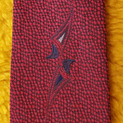 1980s ~ EXPRESSIONS ~ SKINNY MENS TIE ~MIAMI VICE AVANT GARDE NEW WAVE POP ~ 53" - Image 1 of 3