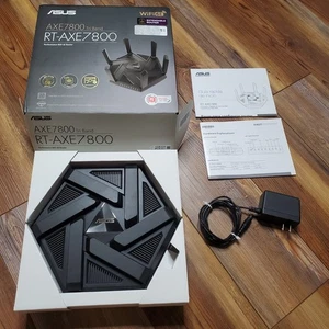 ASUS RT-AXE7800 Router Tri-band WiFi 6E (802.11ax), Banda 6GHz, ASUS Navigazione Sicura - Foto 1 di 13