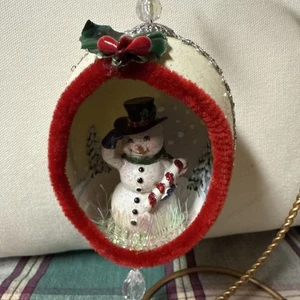 Vintage Weihnachten Handarbeit großes Ei Diorama Schneemann Figur Ornament Perlen - Bild 1 von 24