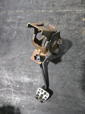 Honda Civic Si 2.0 K20Z3 2006-2011 6 velocidades manual - OEM pedal de freno completo Foto 1 de 4
