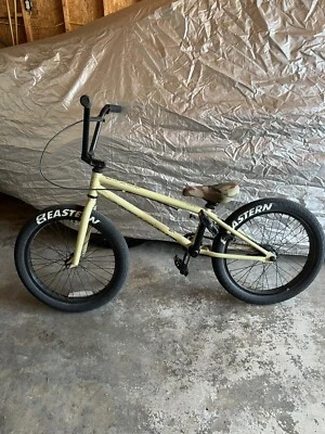 Bicicleta BMX Eastern Cobra 20" - Bielas Cromoly 3 piezas - Bujes de rodamiento sellados - 25/9 Foto 1 de 4