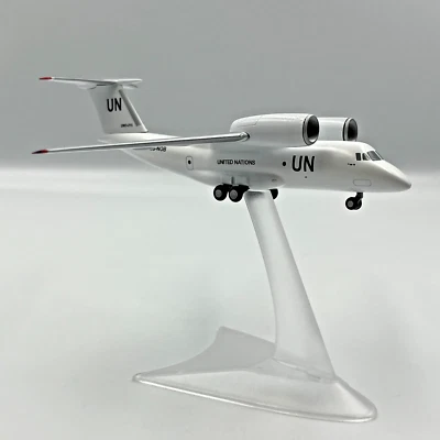 Antonov An-72 UN ES-NOB scale 1/200 plastic - Image 1 of 4