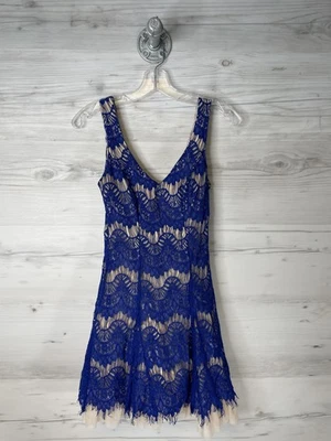 Vestido feminino B Darlin 3/4 azul renda fit flare tule forrado festa formatura mini - Imagem 1 de 4