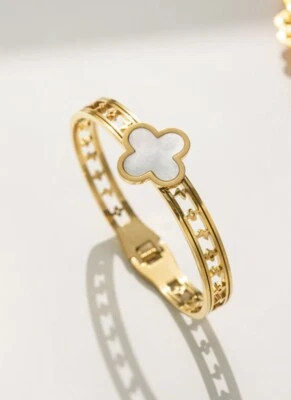 三叶草手链 18k 镀金钛豪华铰边手镯 — 第 1/2 张图片