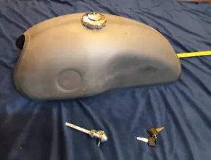 10L 2.6 Gal Cafe Racer Petrol Fuel Gas Tank For Ducati Mojave 260 360 CB XS F01 - Picture 1 of 12